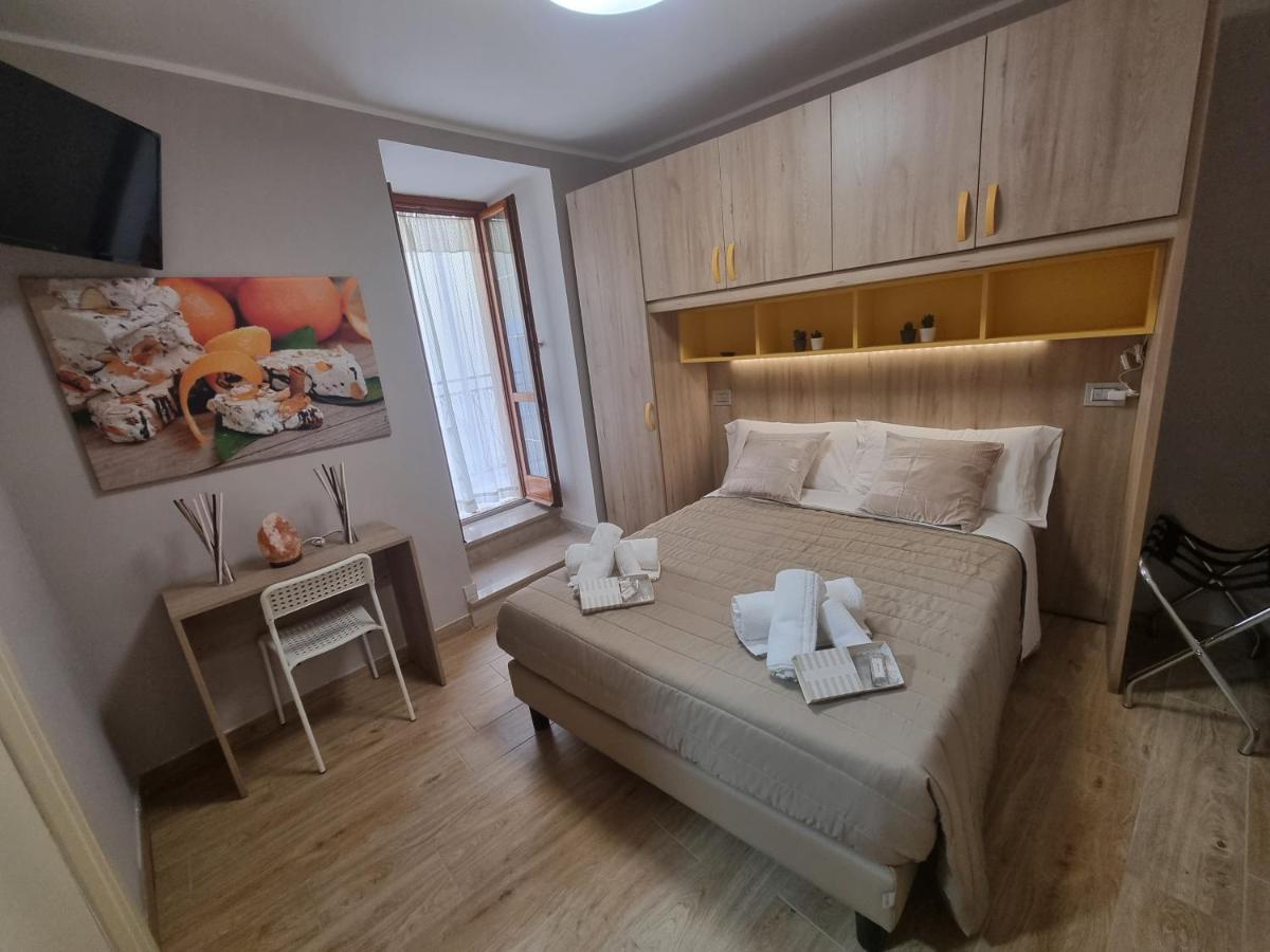 Lucyben Guesthouse Cascia Dış mekan fotoğraf